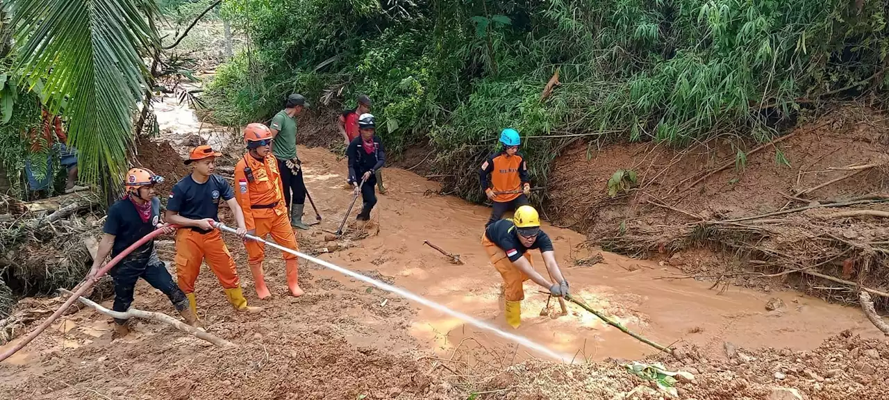 Ratusan Rumah Warga di Kampung Cilengkong Bandung Barat Terisolir