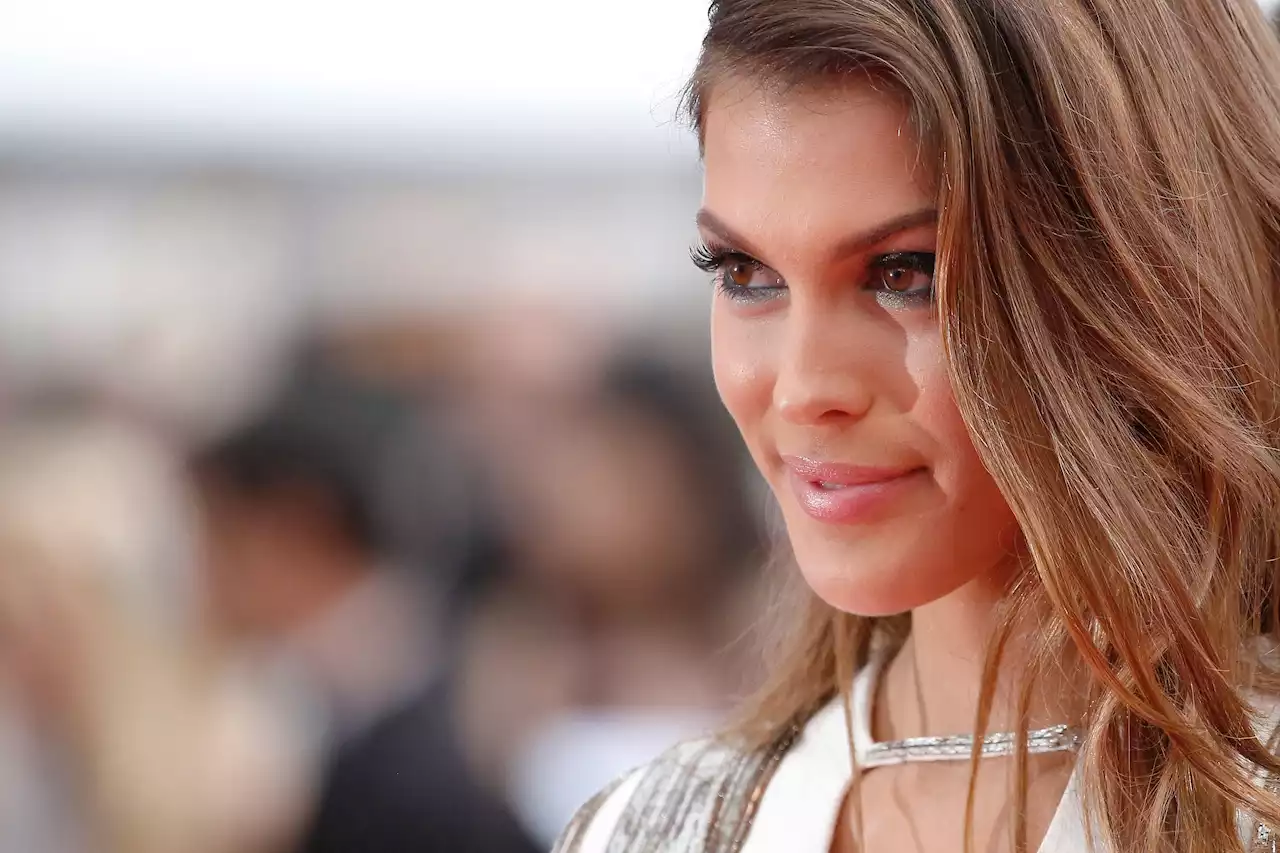 Iris Mittenaere méconnaissable à Coachella