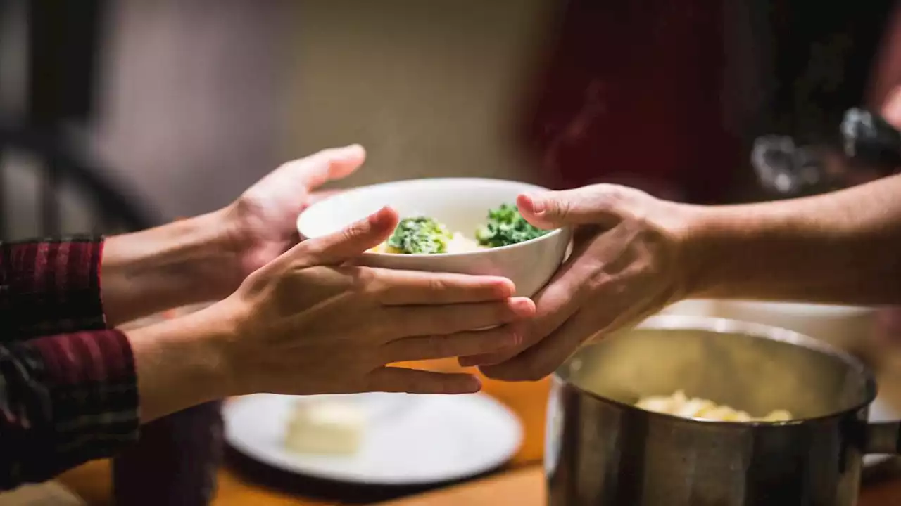 Selain Bikin Kenyang Lebih Lama, Santap Sayur dan Buah Saat Sahur Cegah Gigi Berlubang Selama Puasa