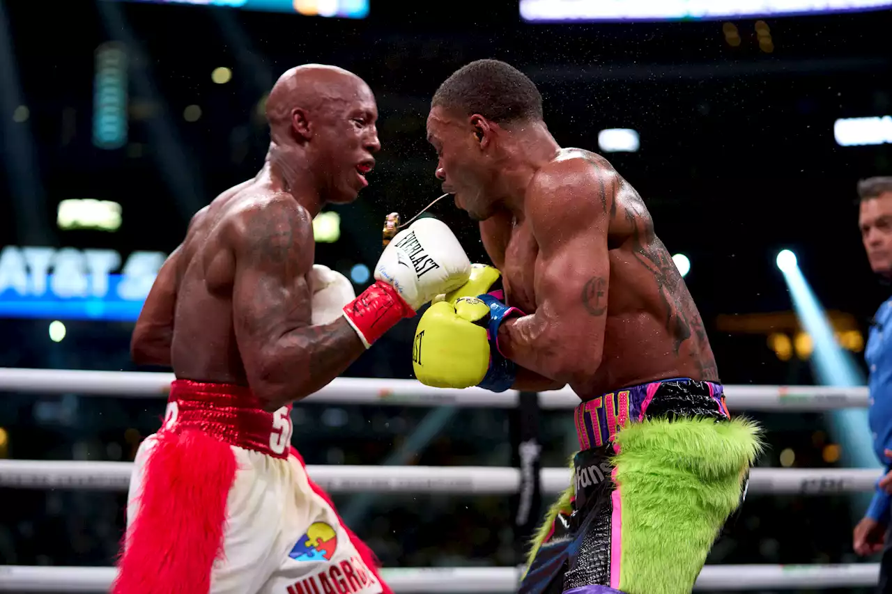 Spence Adds 3rd Title Belt With TKO Over WBA Champ Ugás