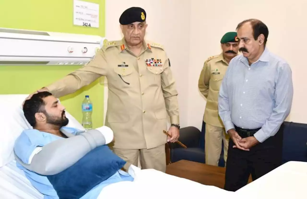 فوج اور عوام کے درمیان خلیج پیدا کرنے کی کوشش کامیاب نہیں ہونے دیں گے:آرمی چیف