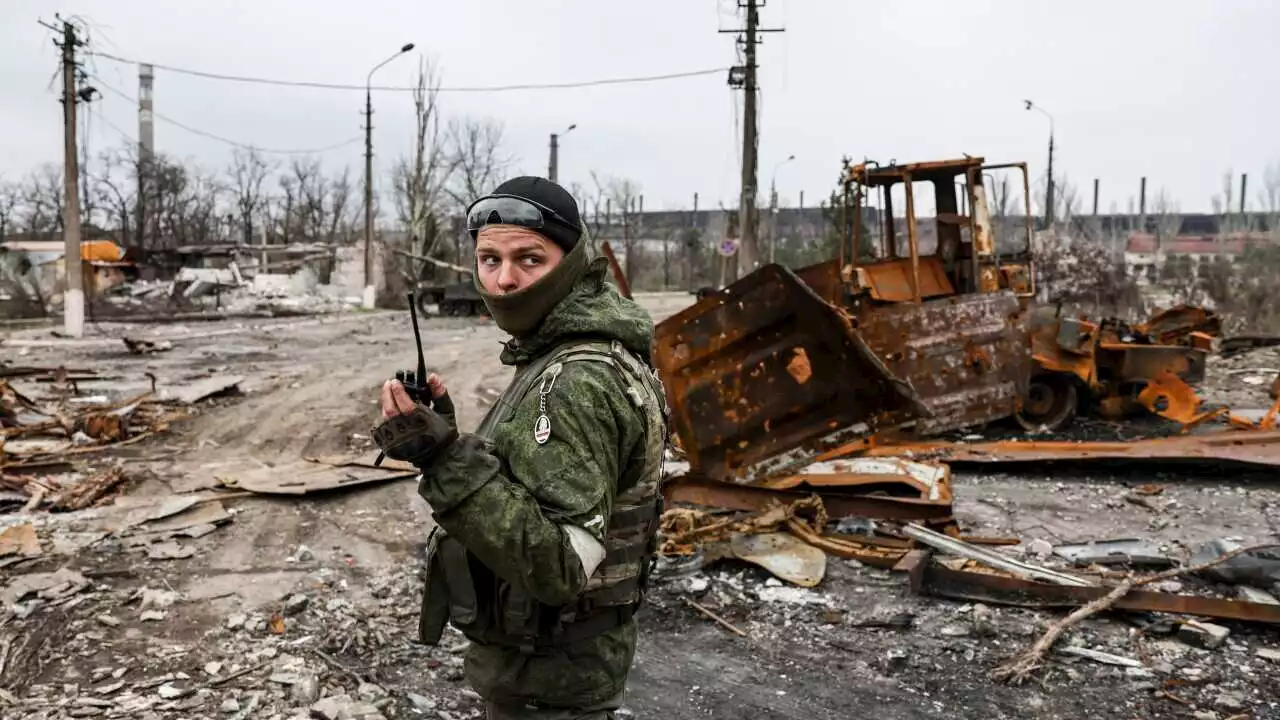 Russia tells Ukrainian troops in Mariupol their lives 'will be spared' if they lay down their arms