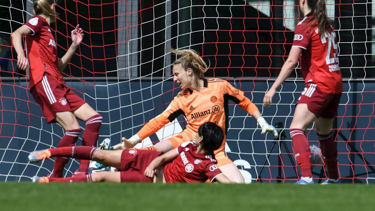 Frauenfußball: FC Bayern unterliegt VfL Wolfsburg im DFB-Pokal