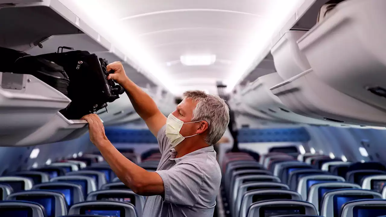 Florida judge voids US COVID-19 mask mandate for planes, public transportation