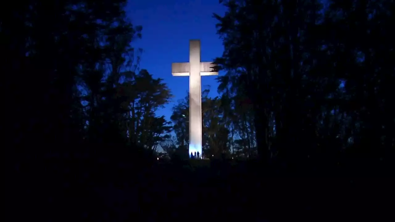 Mt. Davidson cross lights up San Francisco for 99th Easter