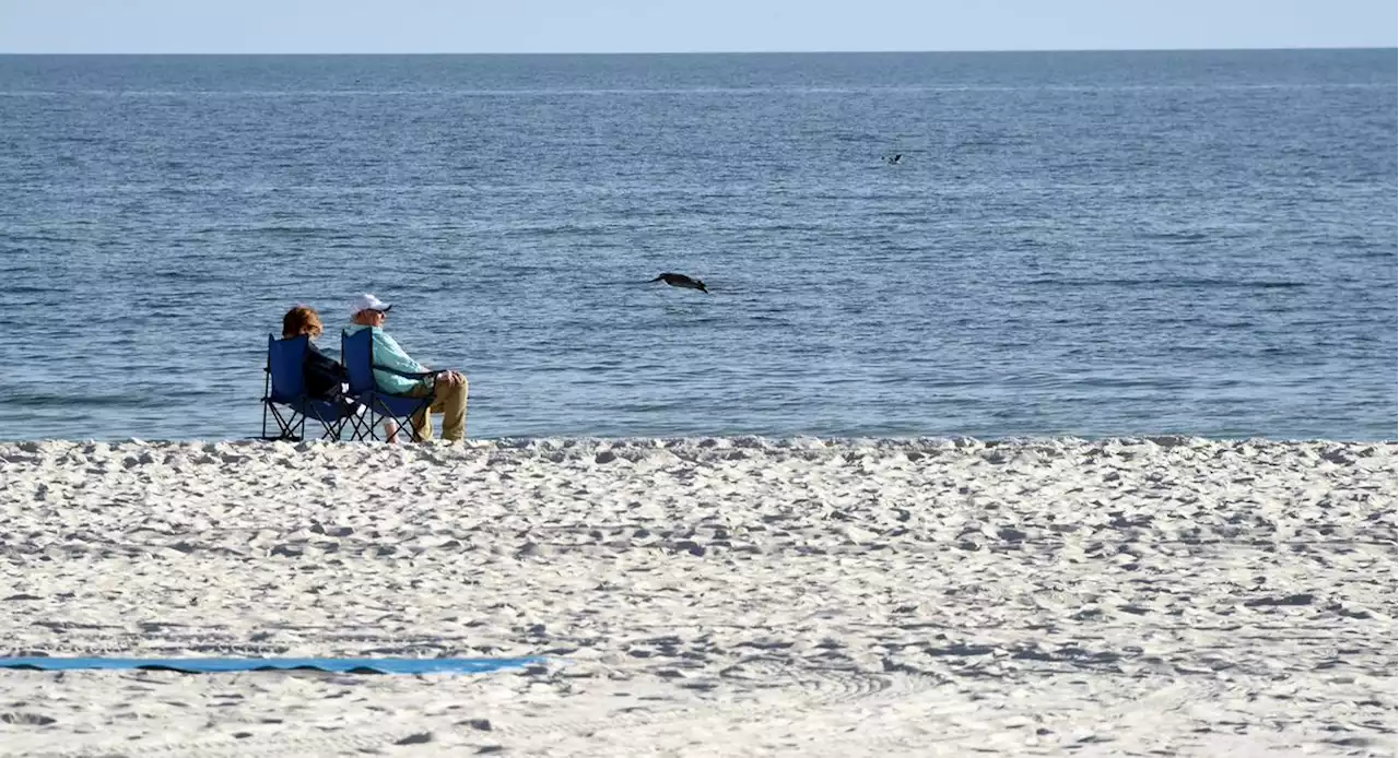 Teen bitten by shark during Gulf Shores vacation