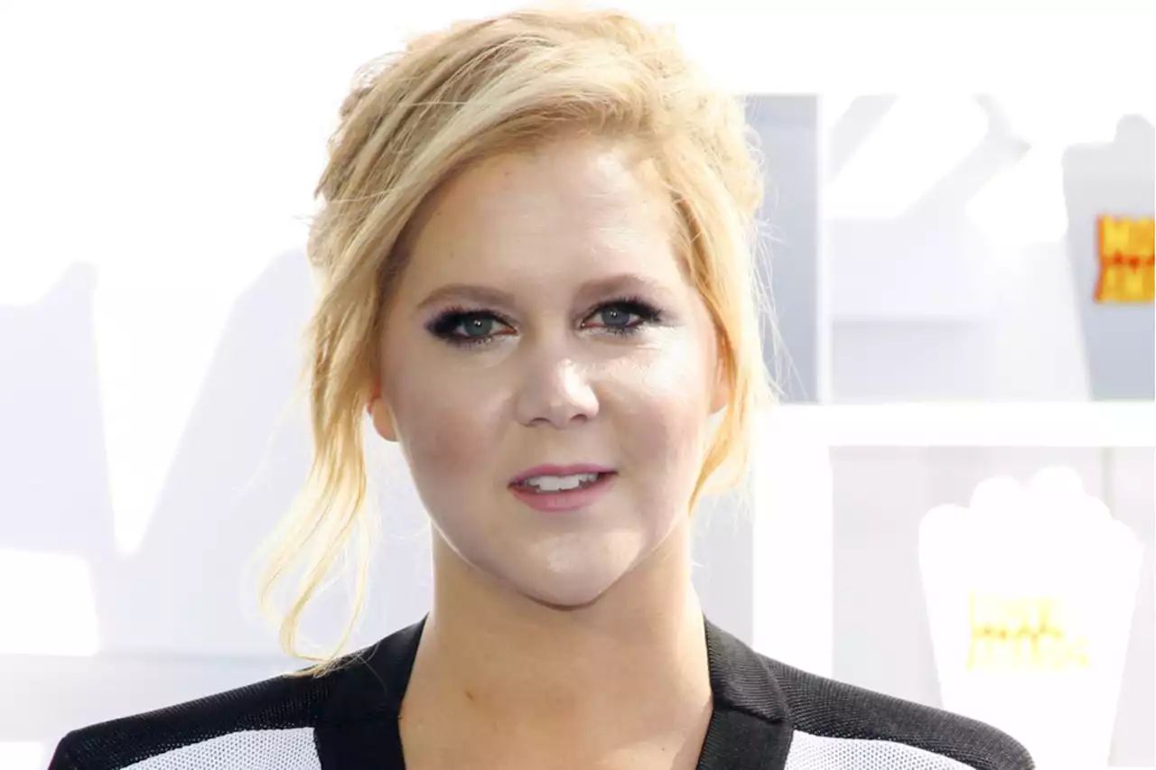 Trichotillomania Caused Amy Schumer 'So Much Shame' — Best Life