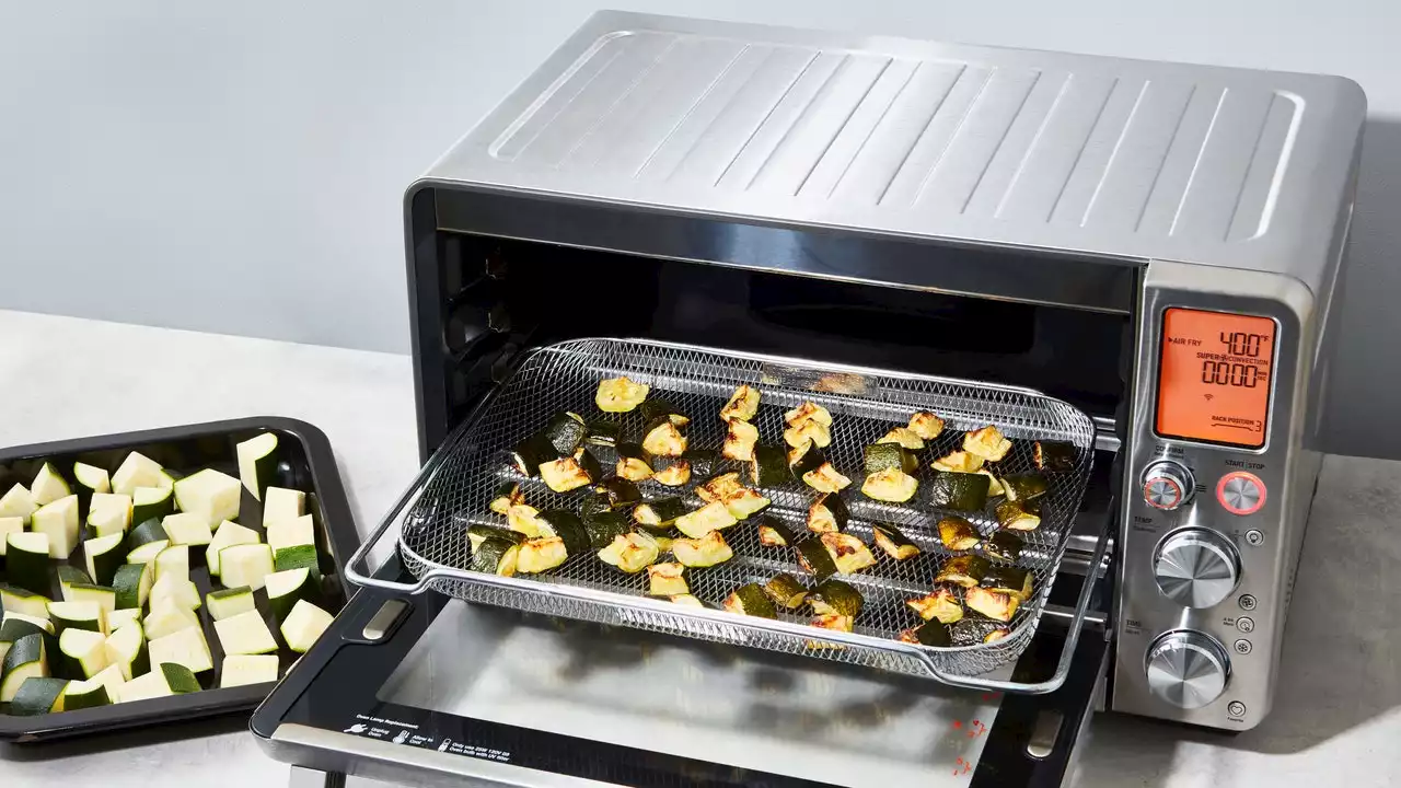 Breville's Countertop Oven Gives You the Power of a Professional Baker