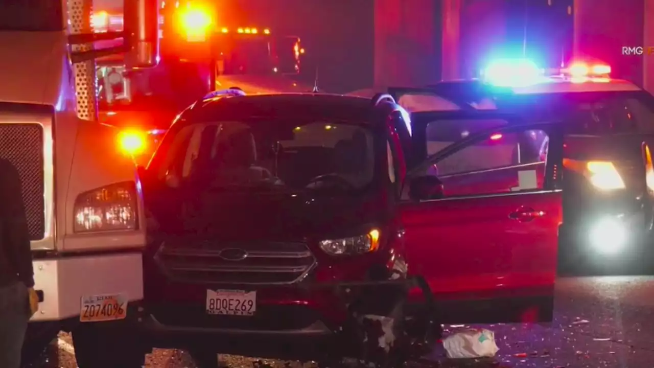 Woman killed, 2 injured in multi-vehicle crash on Long Beach freeway