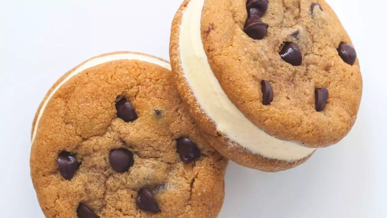 Bank holiday baking: ice cream sandwiches | IMAGE.ie