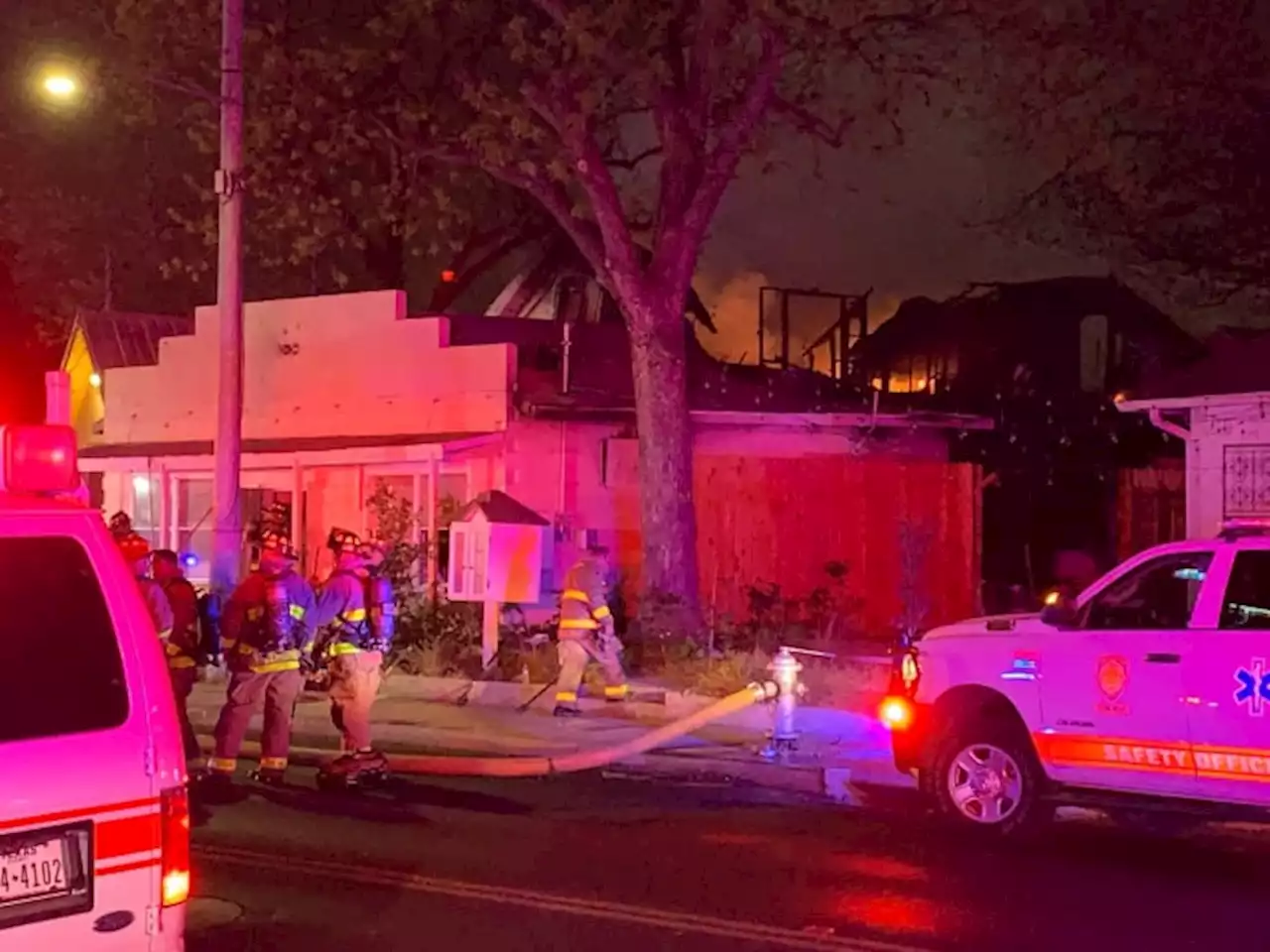 2 people found dead in fire at South Side home