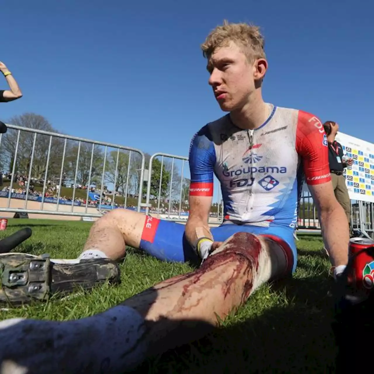 « C'était devenu insupportable » : Lewis Askey raconte son premier Paris-Roubaix de folie