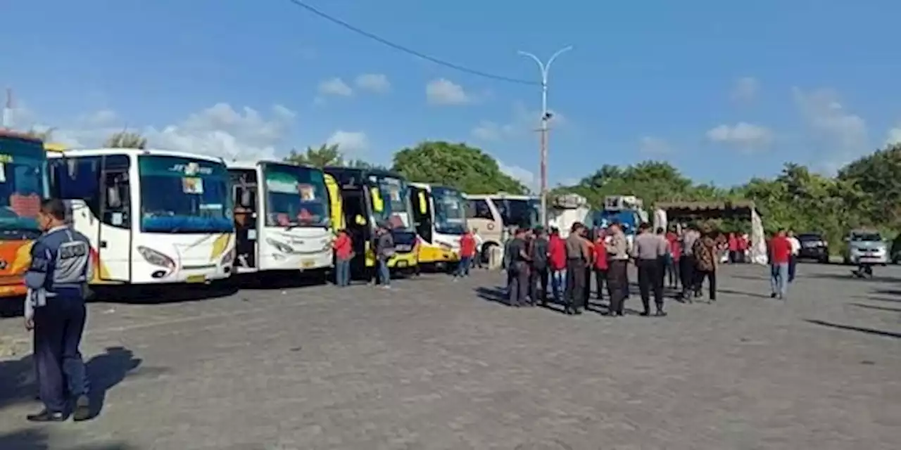 Pemkab Banyuwangi dan Ikawangi Dewata Siapkan 8 Armada Bus Mudik Gratis | merdeka.com