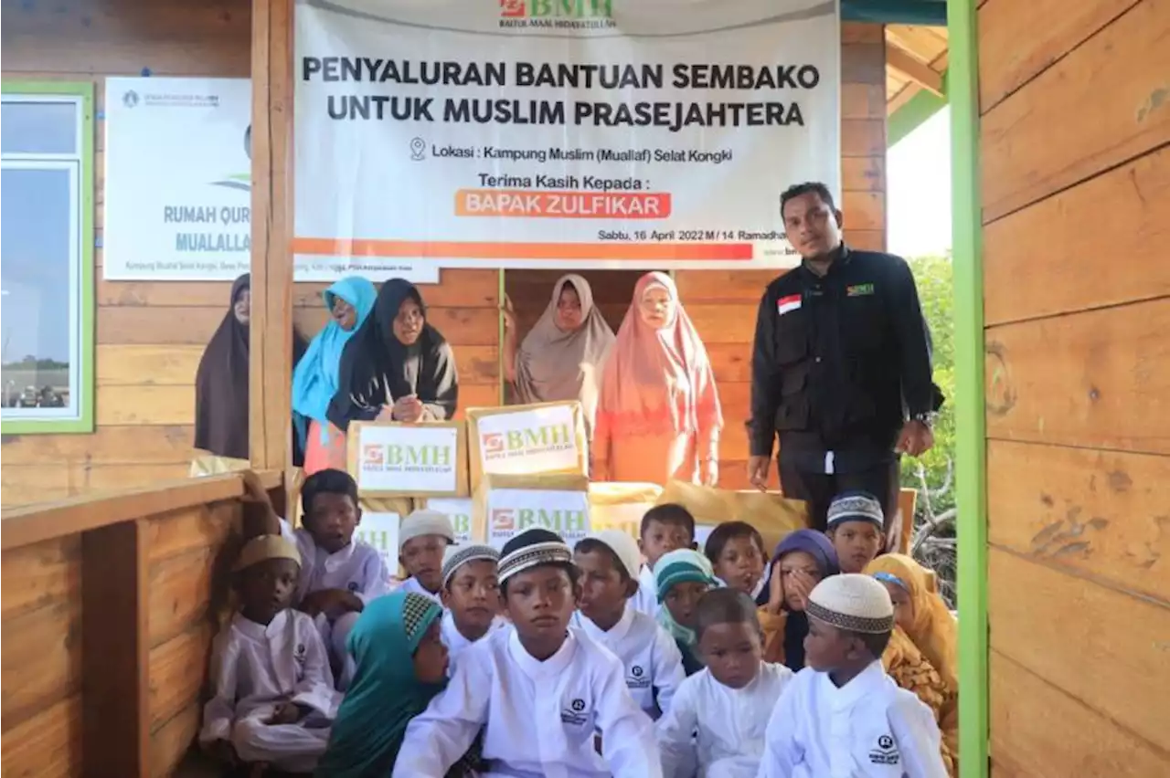 BMH Sampaikan Amanah Ramadhan ke Kampung Mualaf Pulau Terpencil di Kepri |Republika Online