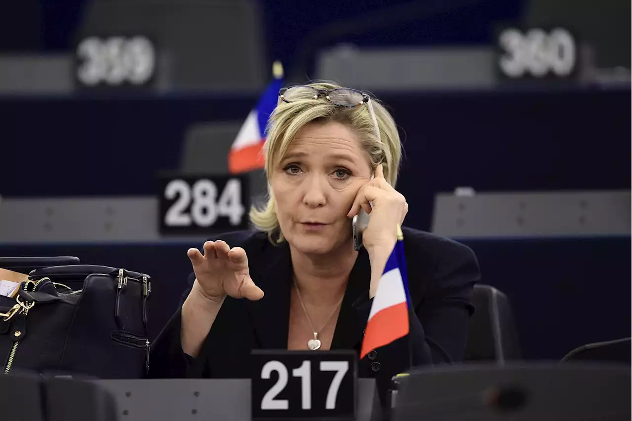 Le Parlement européen compte recouvrer les sommes 'indûment payées' à Marine Le Pen