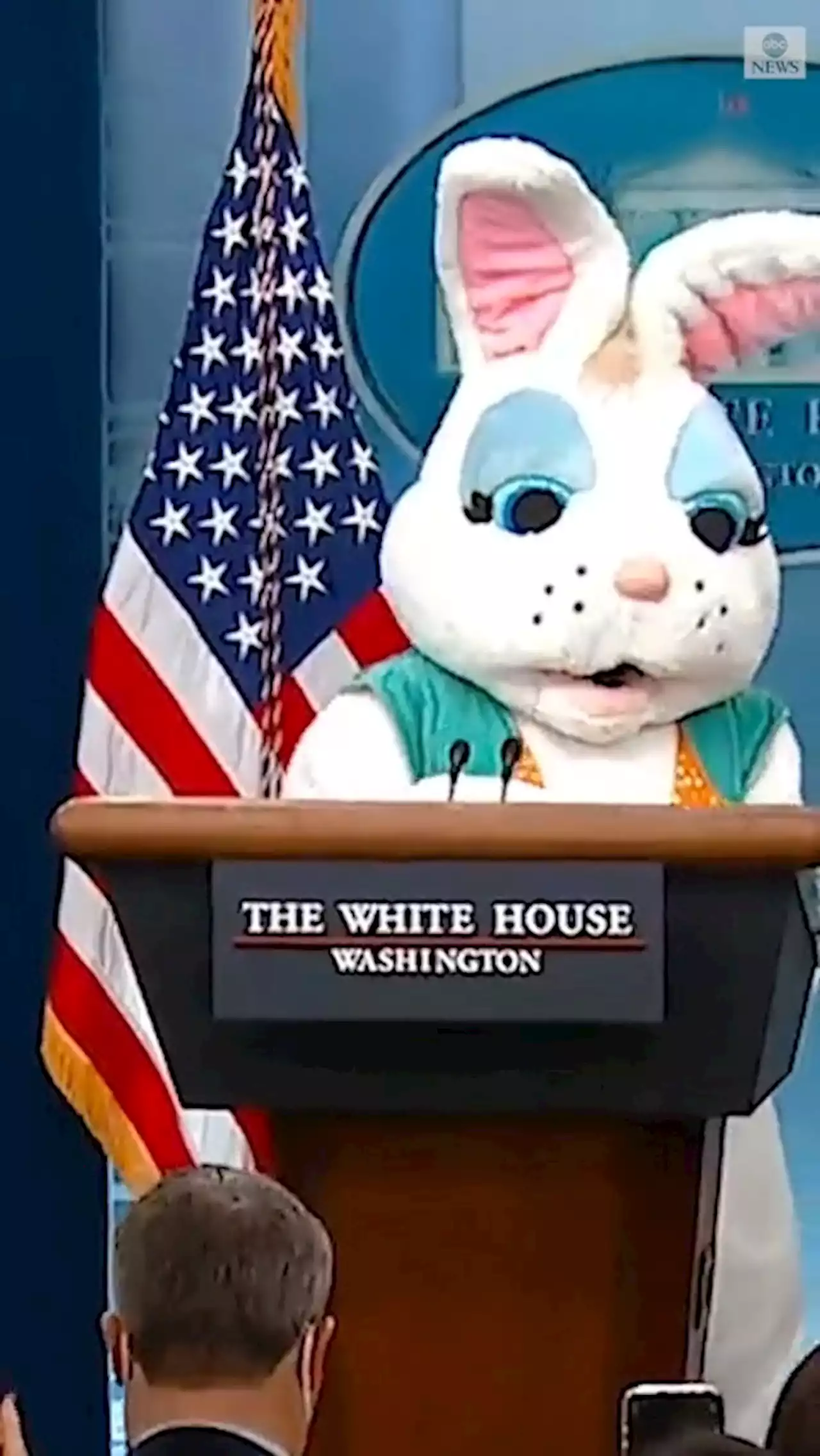 Bidens welcome Easter Egg Roll back to White House after 2-year hiatus