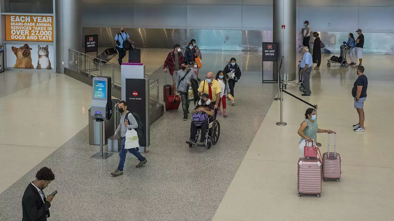 Which airlines, airports, transit agencies, ride shares dropped mask mandate after judge's ruling