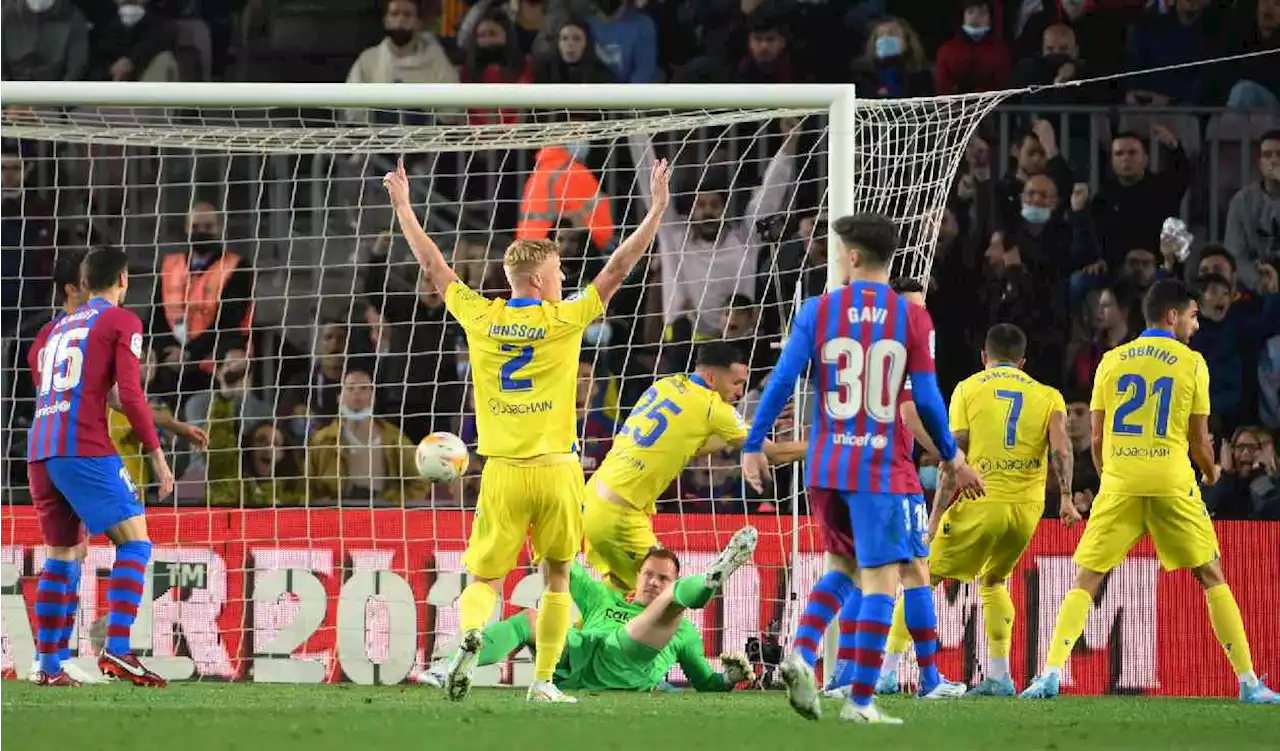 Barcelona perdió con Cádiz y Real Madrid acaricia el título en España