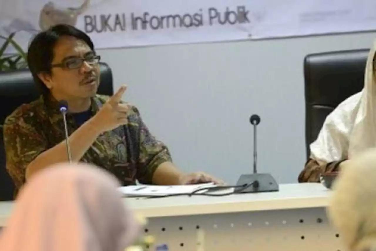 Ade Armando Laporkan Politikus PAN Eddy Soeparno ke Polisi | Kabar24 - Bisnis.com