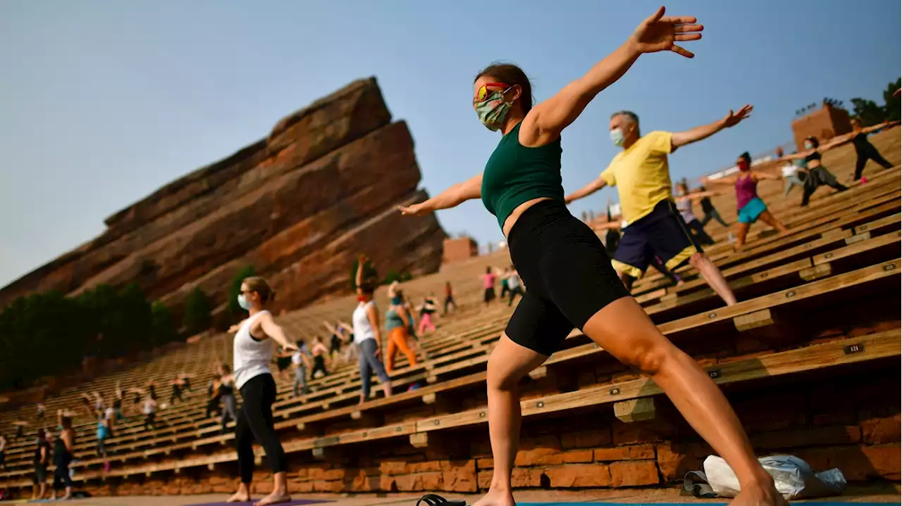 'Yoga On The Rocks' Returns To Red Rocks This Summer