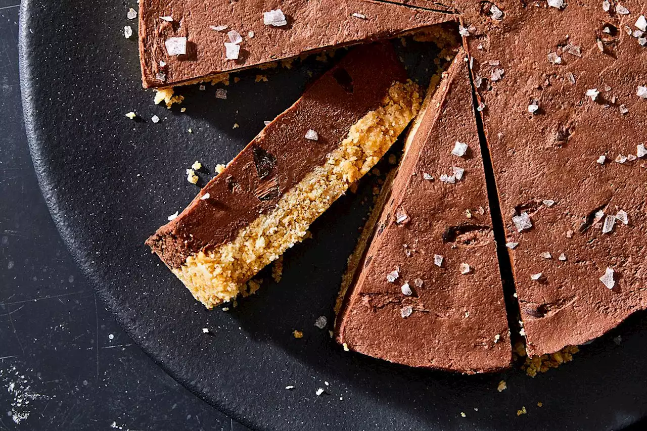 The Easiest Chocolate Cheesecake in the World