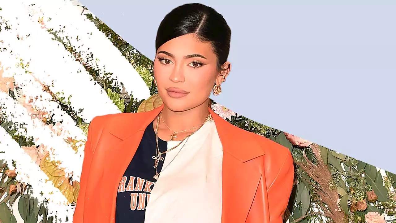 Kylie Jenner just shared a rare photo of her newborn son, and some fans think she's hinted at his new name