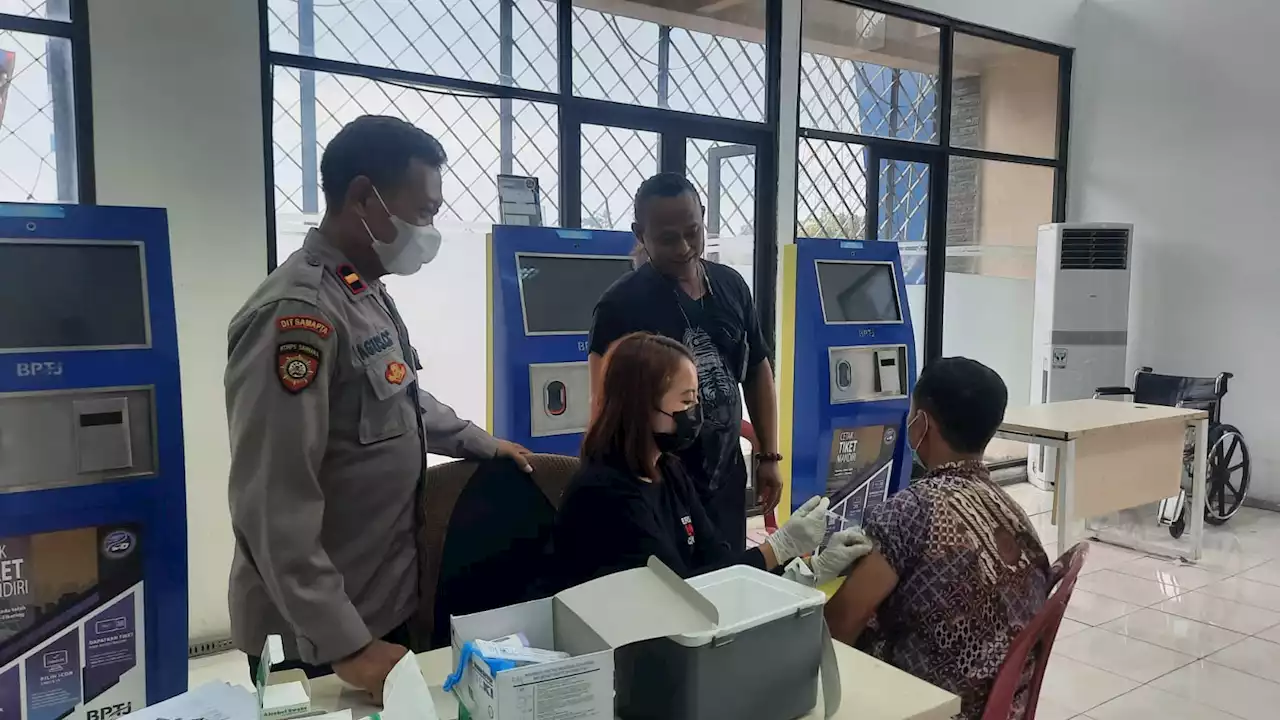 Terminal Jatijajar Depok Siapkan Gerai Vaksin Booster untuk Para Pemudik