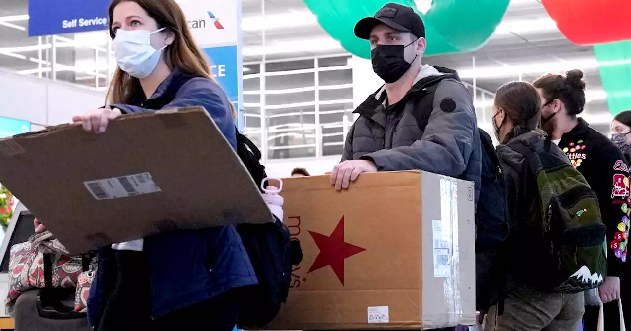 Some major U.S. airlines are dropping mask mandates for travelers