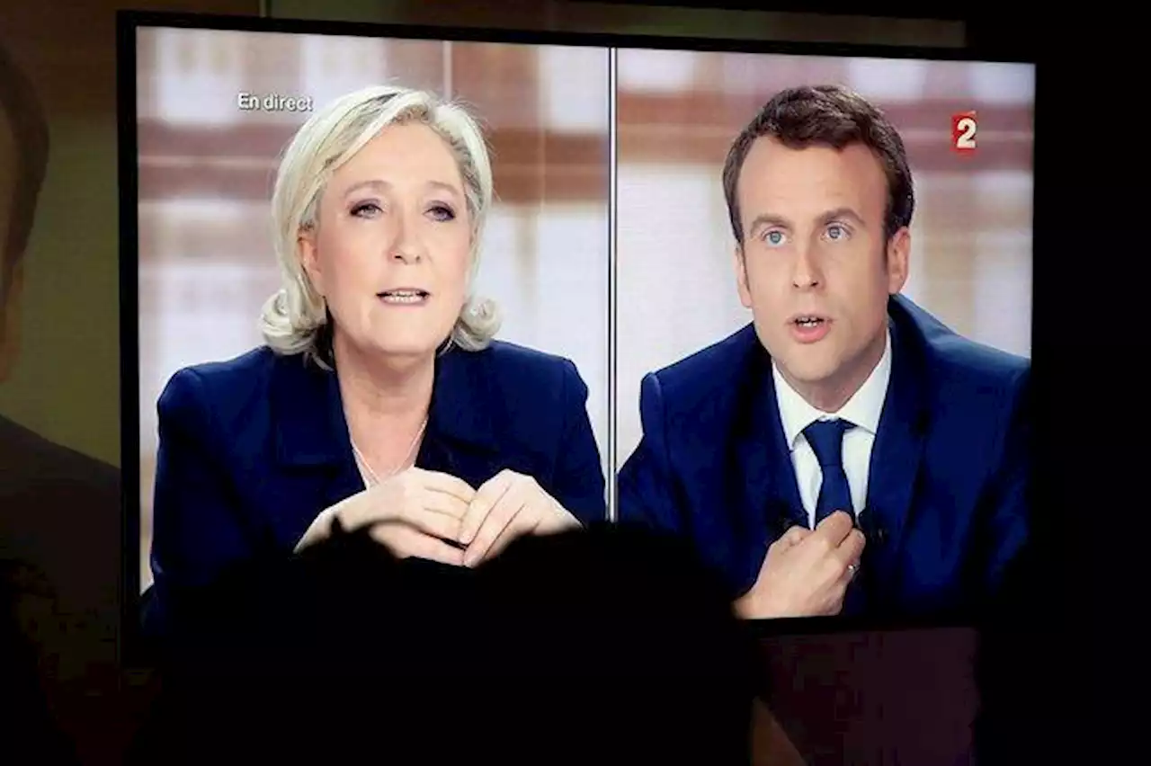 Présidentielle française: Macron et Le Pen, priorité au débat