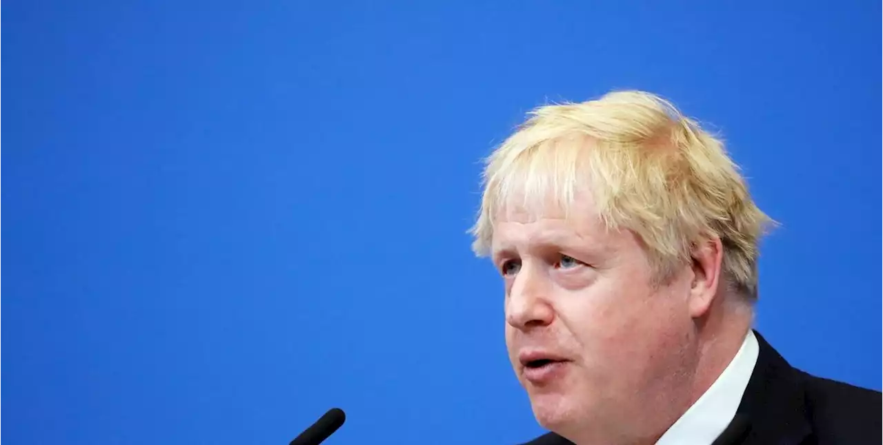 Partygate, Johnson: 'Mi scuso con tutto il cuore, ma resto al mio posto'