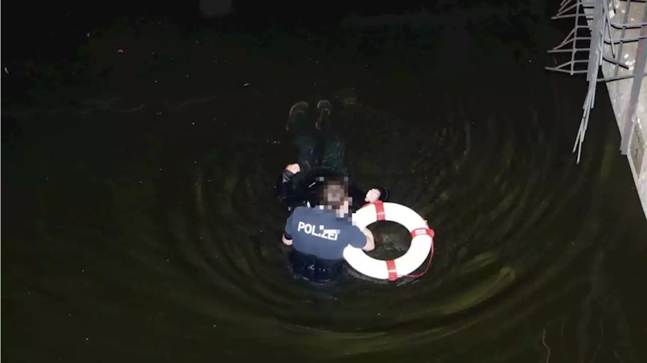 Oberschöneweide: Polizist rettet Mann aus Spree