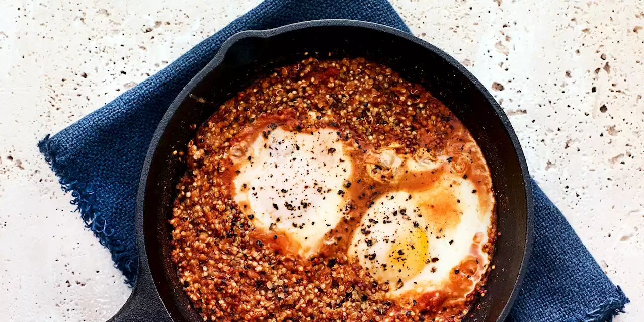 One-Pan Eggs and Quinoa in Tomato Sauce