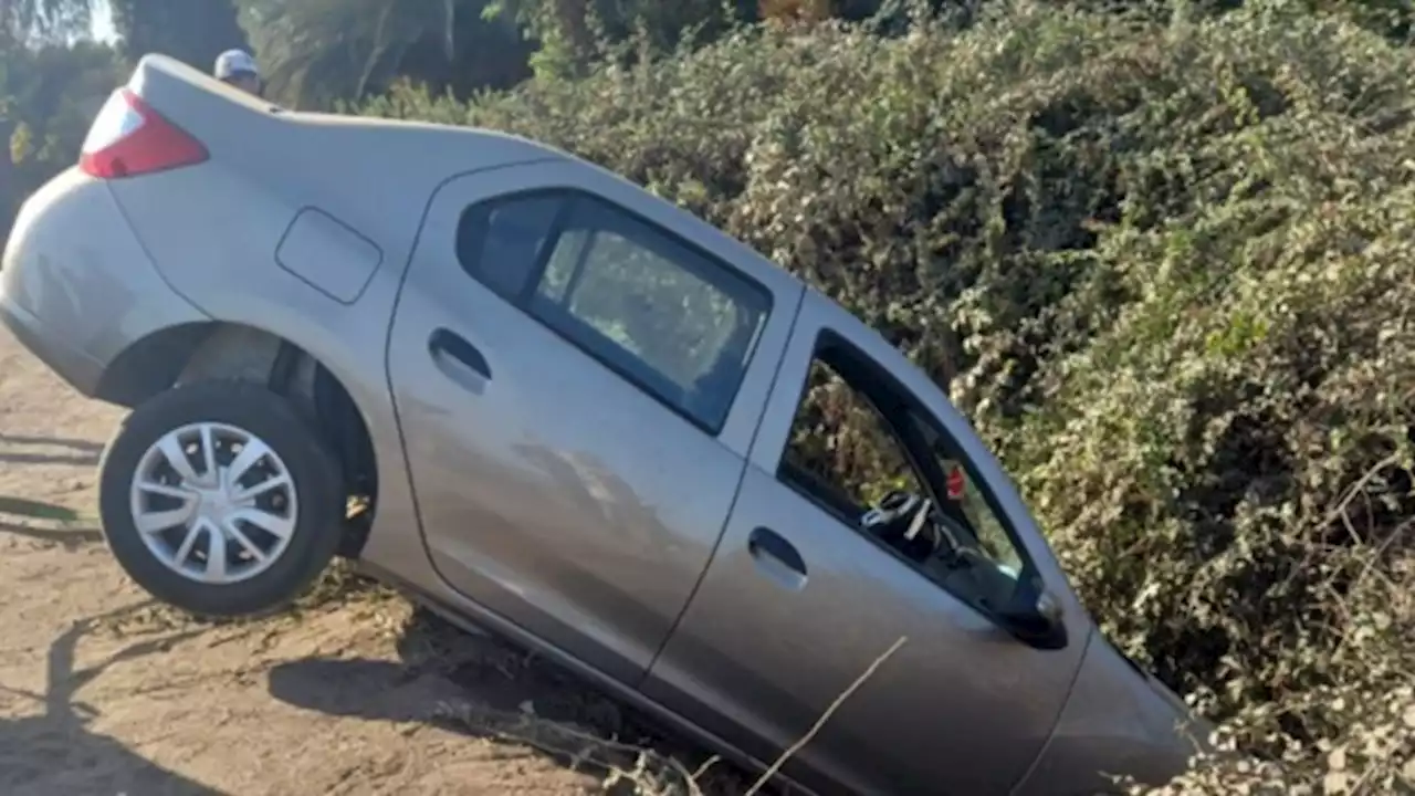 Tomó su primera clase de manejo y terminó con el auto en una zanja