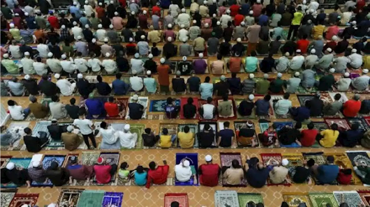 Ini Keutamaan Baca Qunut di Malam ke-15 Bulan Ramadan Usai Salat Tarawih