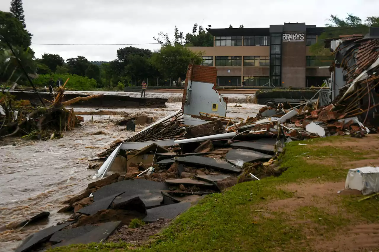 Minister Patricia de Lille to visit KZN flood sites