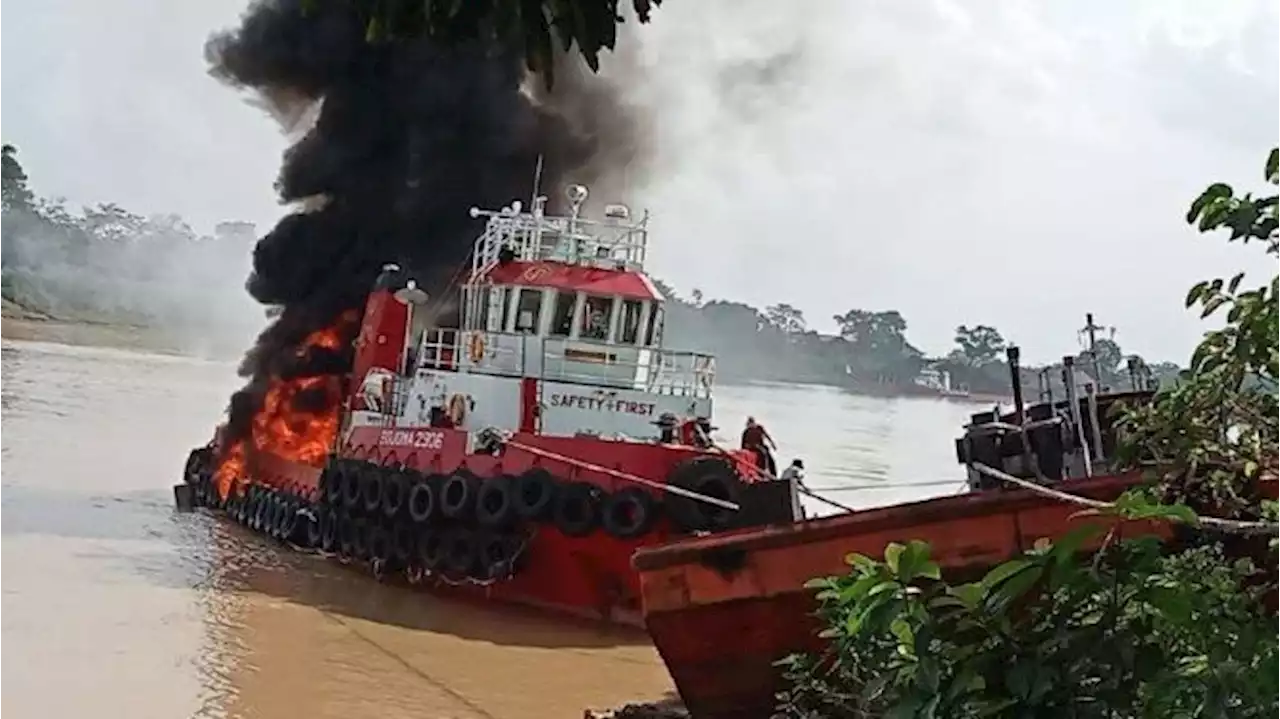 Diduga Bermuatan Minyak, Kapal TB Bojoma Terbakar di Sungai Jambi