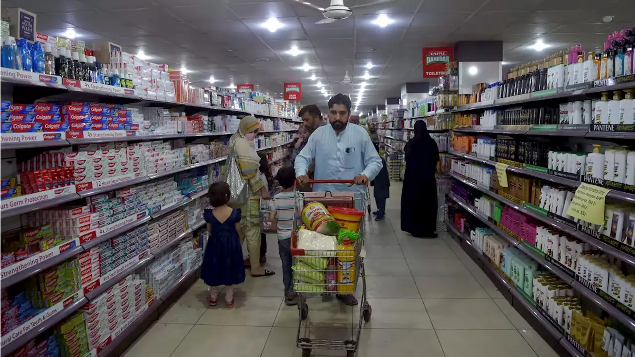 Ramadan begins in much of Middle East amid rising food prices