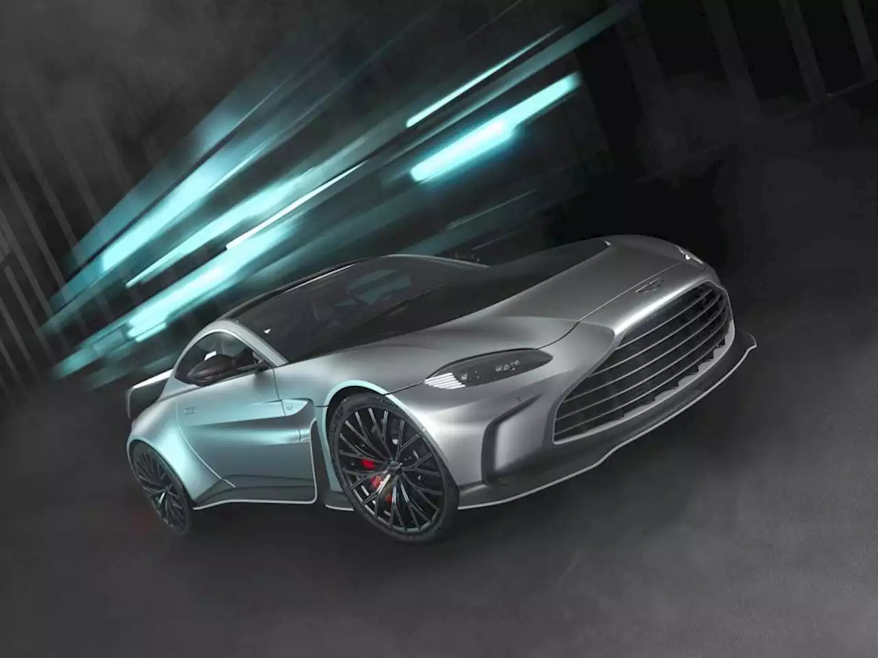 The New Aston Martin V12 Vantage Is A 690 Horsepower Swan Song