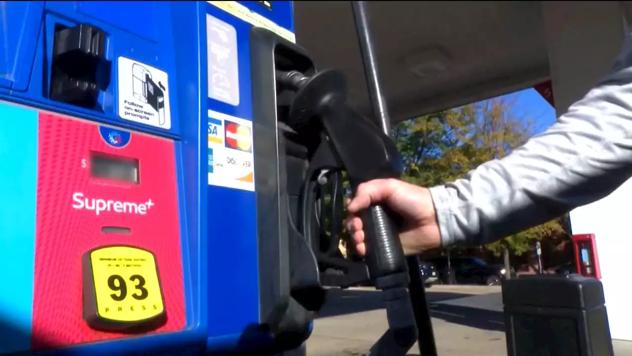 Average San Diego County gas price records largest decrease since March 2020 -