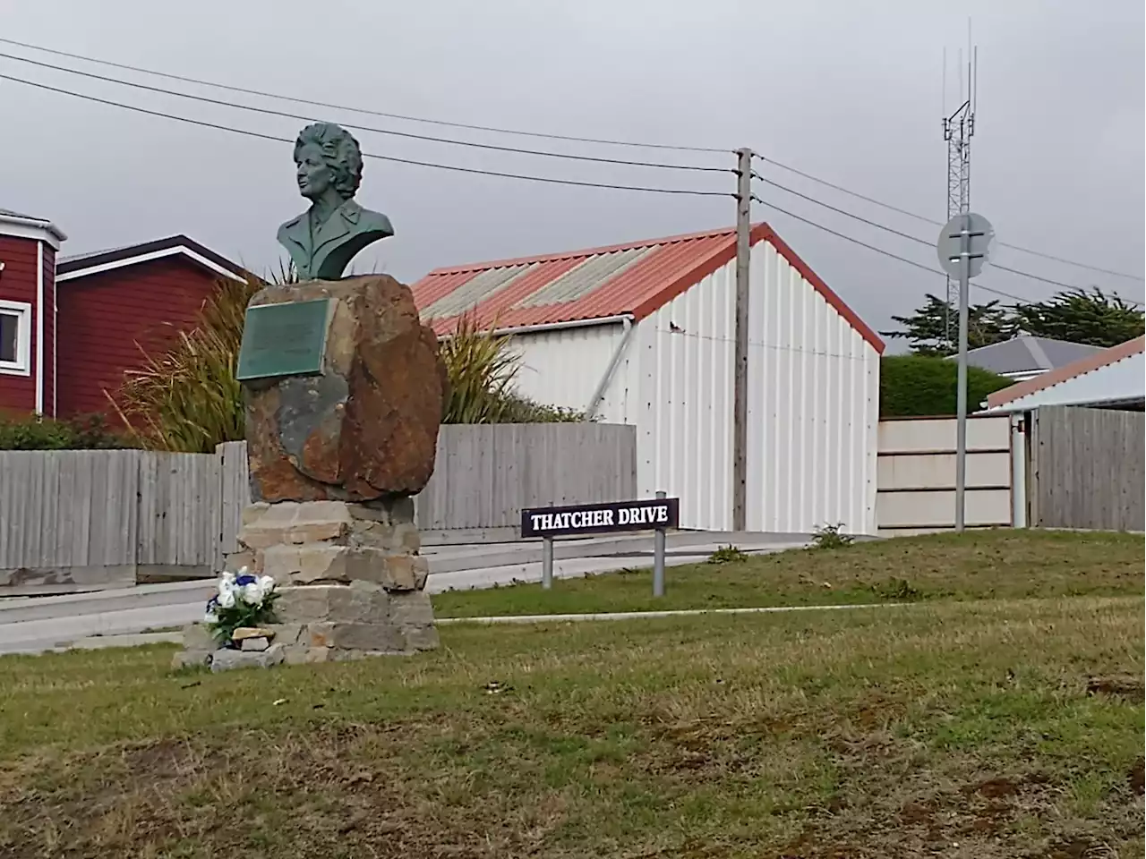 Malvinas hoy: el 2 de abril se vive en las islas como un día triste, pero sin luto ni palabras