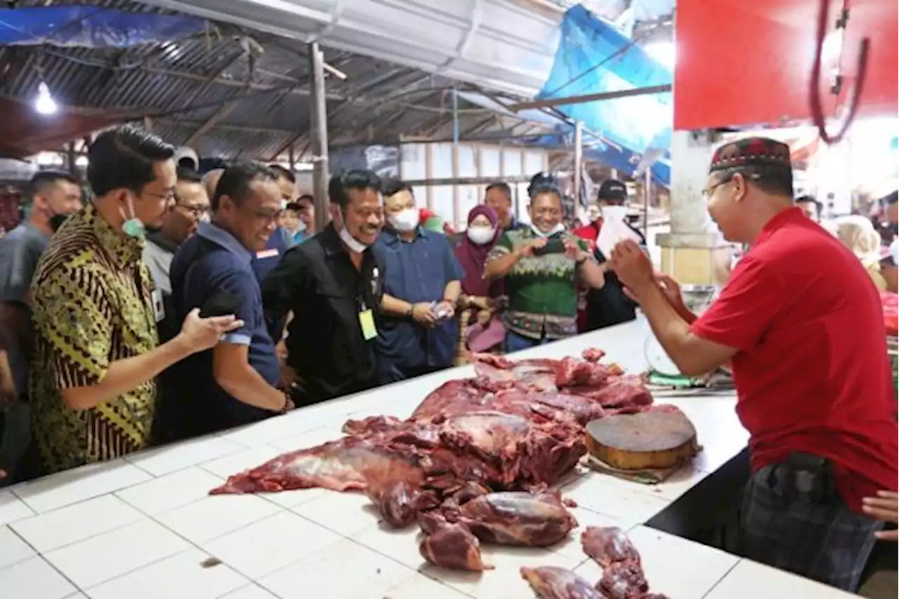 H-1 Ramadan, Mentan SYL Sidak Pasar Pastikan Stok dan Harga Pangan Stabil