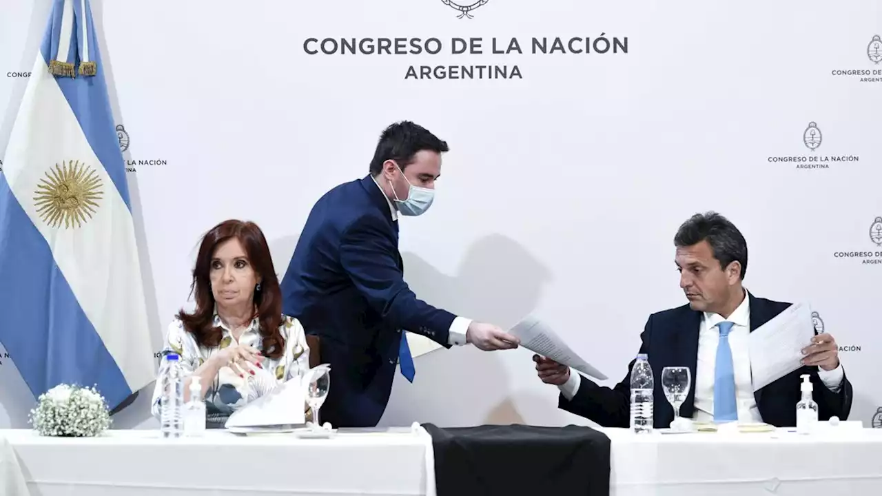 EN VIVO: Cristina Kirchner y Sergio Massa entregarán diplomas a empleados veteranos de Malvinas