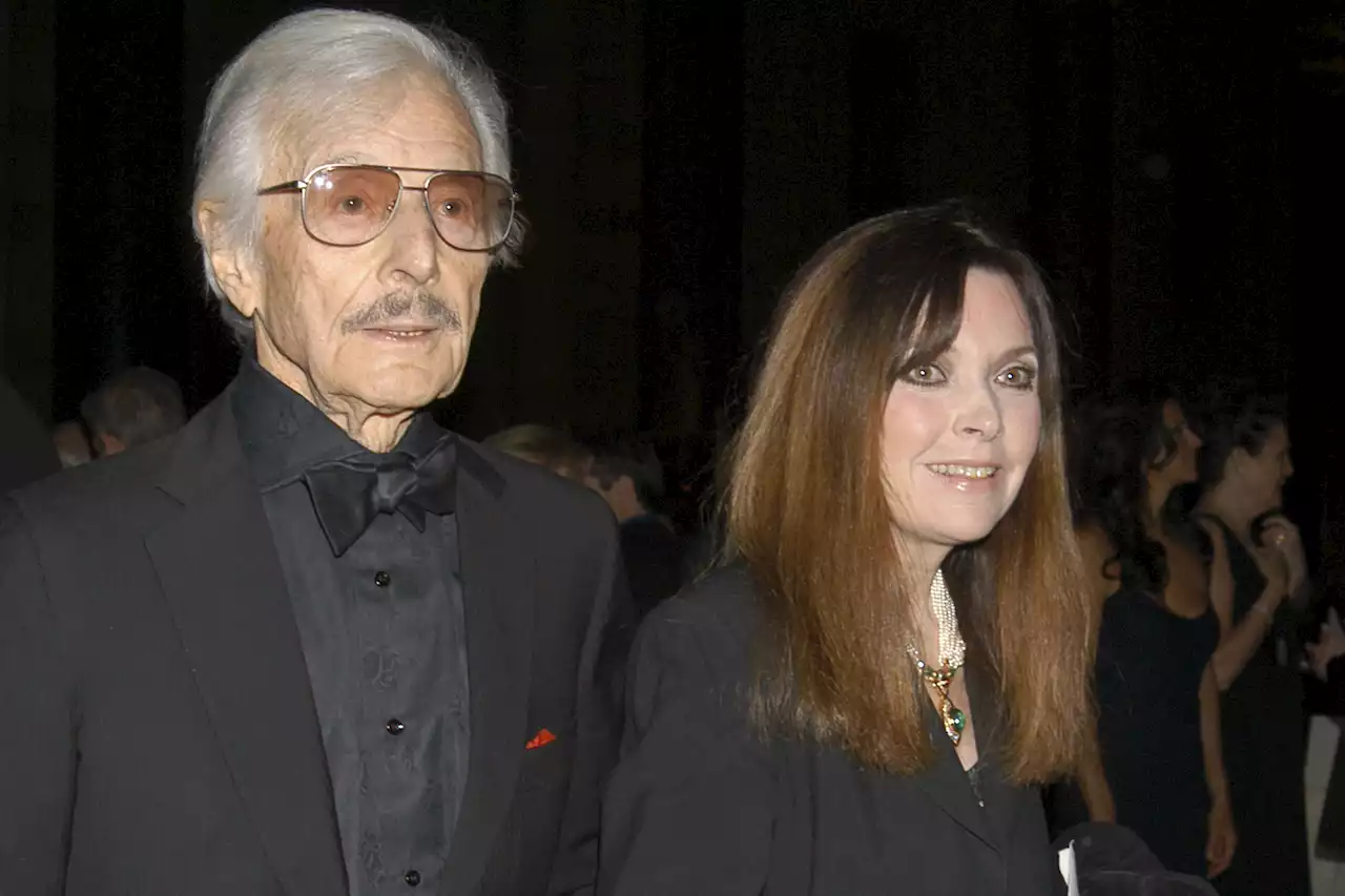 Oleg Cassini’s widow files $350M lawsuit over long estate battle