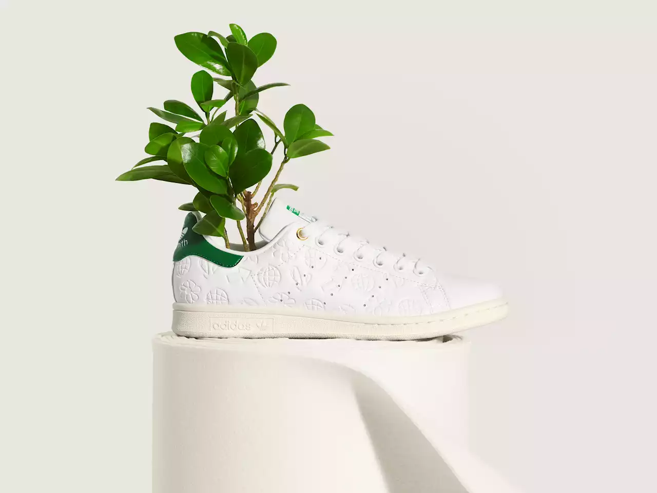 Best Foot Forward: These 12 Shoe Brands Pair Style With Sustainability