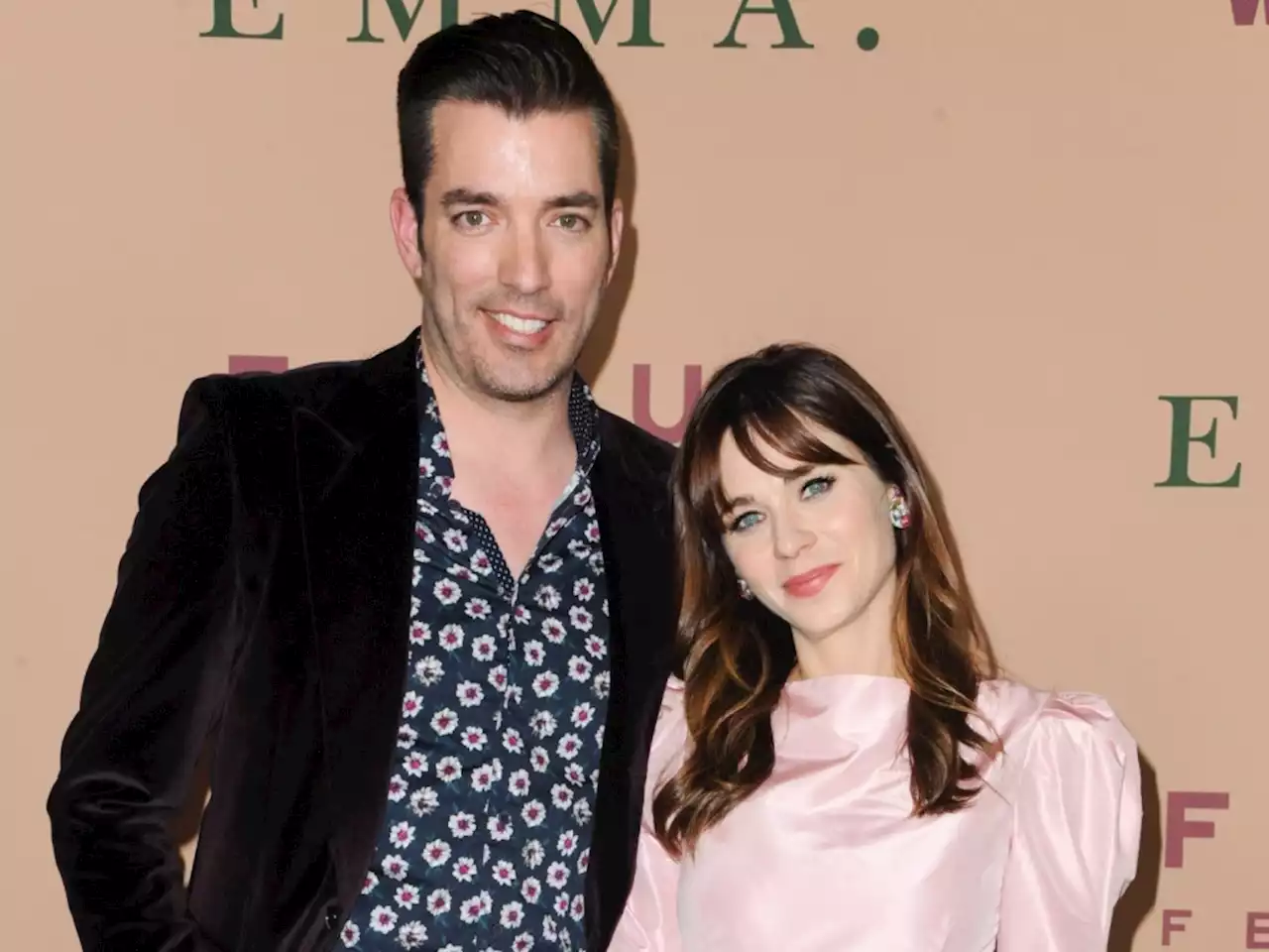 Zooey Deschanel & Jonathan Scott's April Fool's Joke Consists Of A Fake Show We Want To Become a Reality ASAP