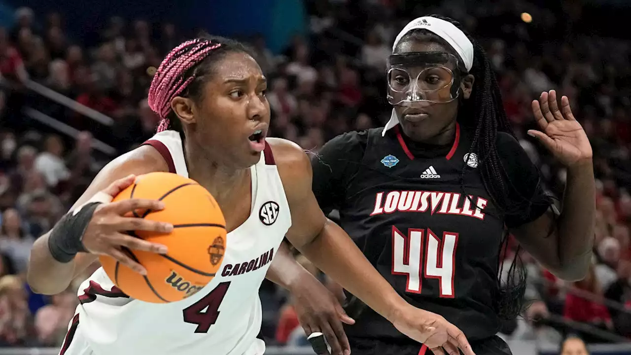 Boston’s Dazzling Night Sends South Carolina to Title Game