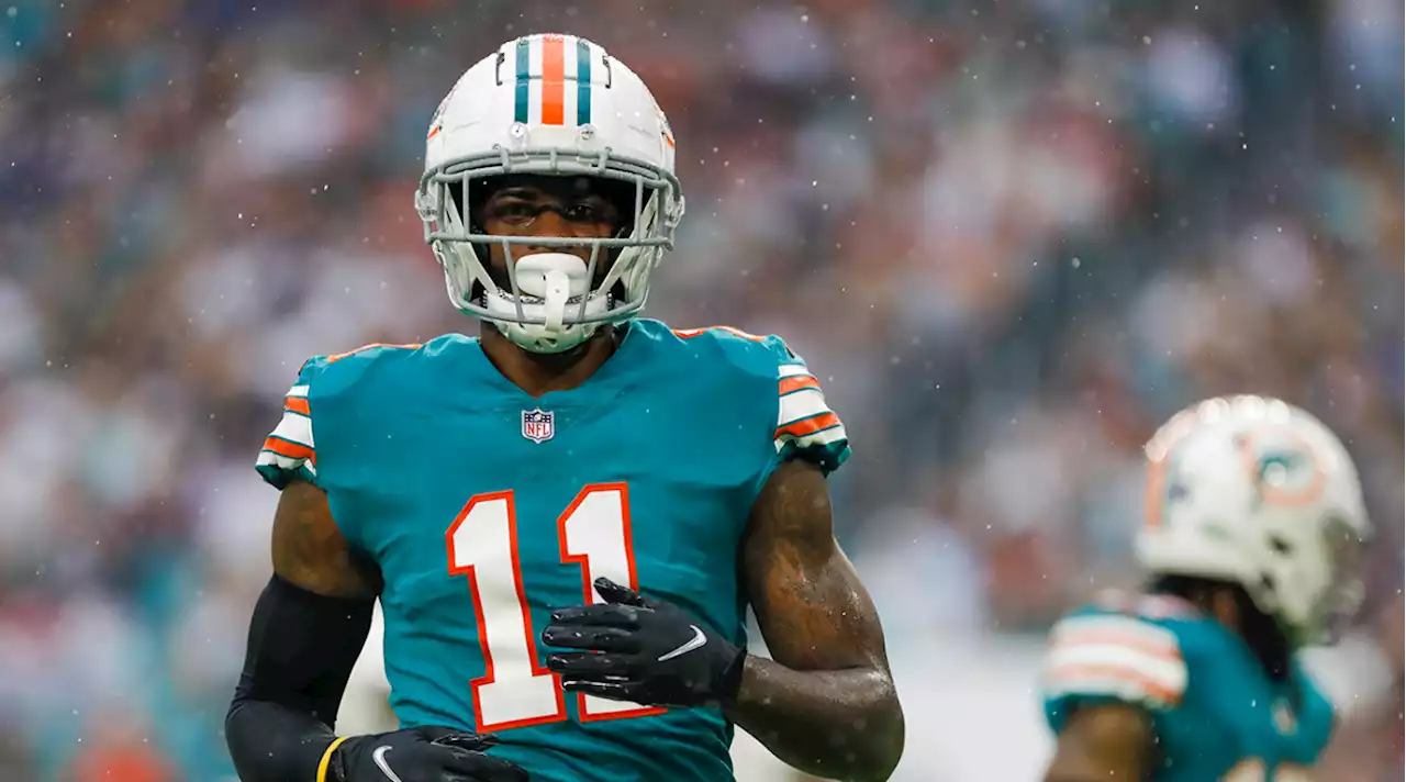 Report: Miami Trades WR DeVante Parker to Patriots