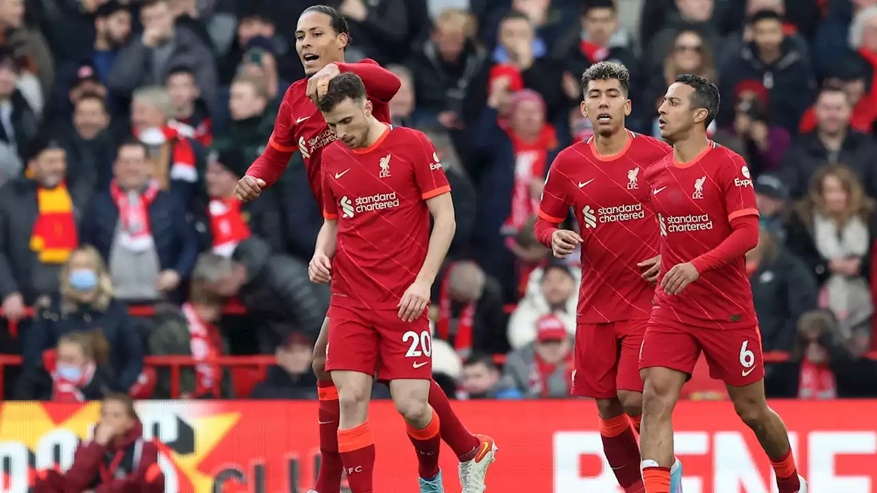 Fußball, Premier League: Liverpool legt im Titelkampf vor