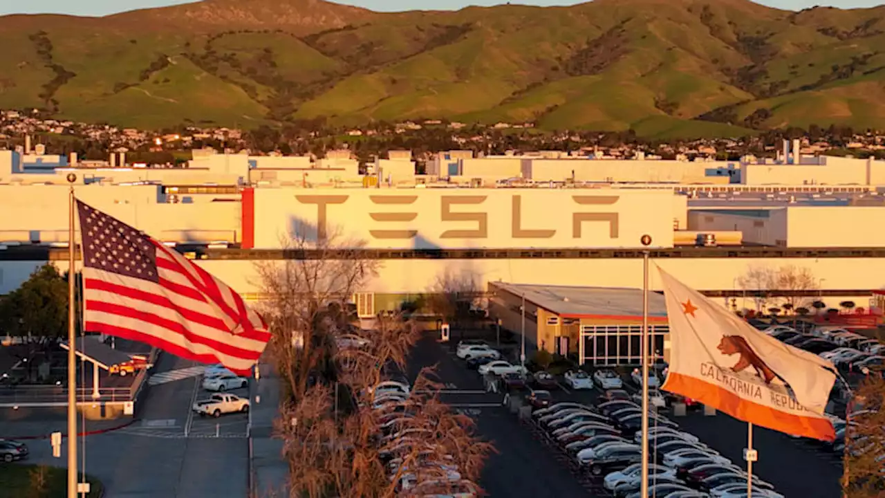 UAW: No current talks with Tesla about unionizing