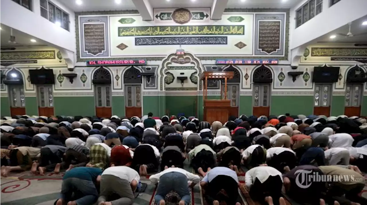 Bacaan Niat Sholat Tarawih di Bulan Ramadhan Beserta Tata Cara Pelaksanaannya - Tribunnews.com